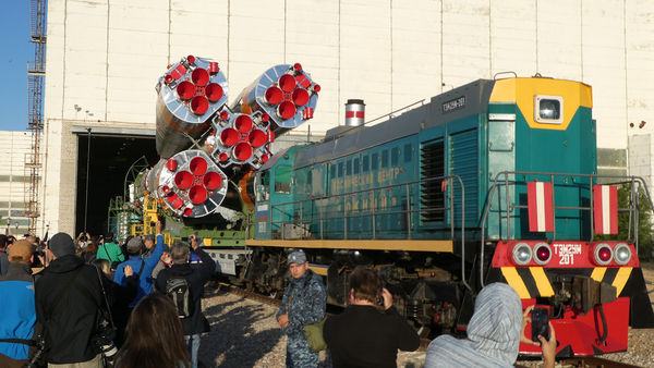 Rollout der Sojus-MS-09 Rakete in Baikonur, 04. Juni 2018